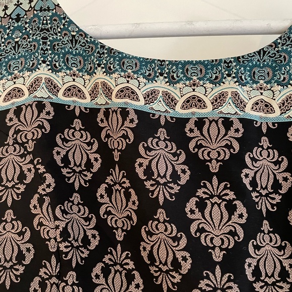 EUC Yellow Star Brand patterned fit & flare sleeveless dress, zip-up, size M - Picture 5 of 6